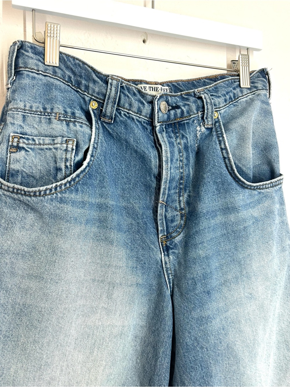 Free People We The Free Twin Flame Cropped Wide-Leg Barrel Jeans Size 25 - Picture 3 of 15